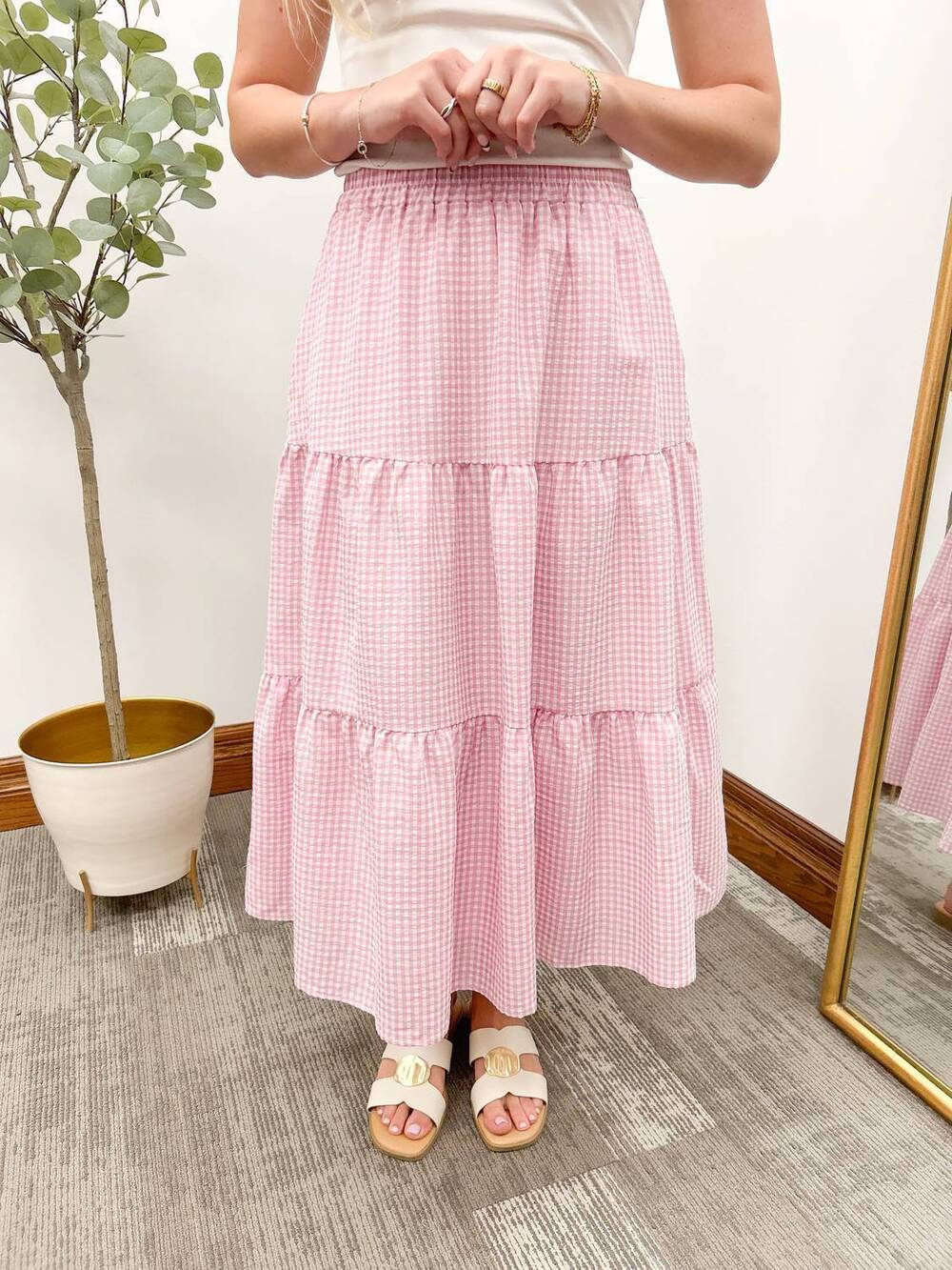 NEW HAYDEN LA gingham seersucker midi skirt in pink